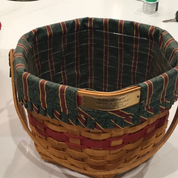 1997 longaberger Christmas Collection basket - Picture 2 of 4